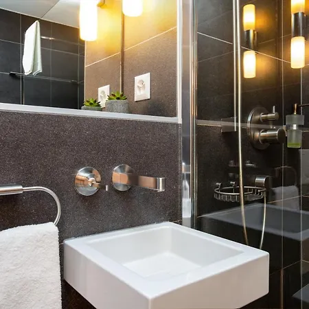 Luxury With Jacuzzi And Sauna 샬레